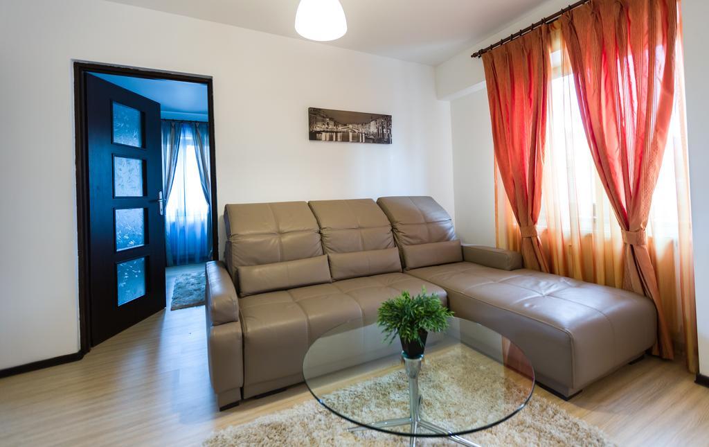 Il Primo Apartments Iasi Ngoại thất bức ảnh