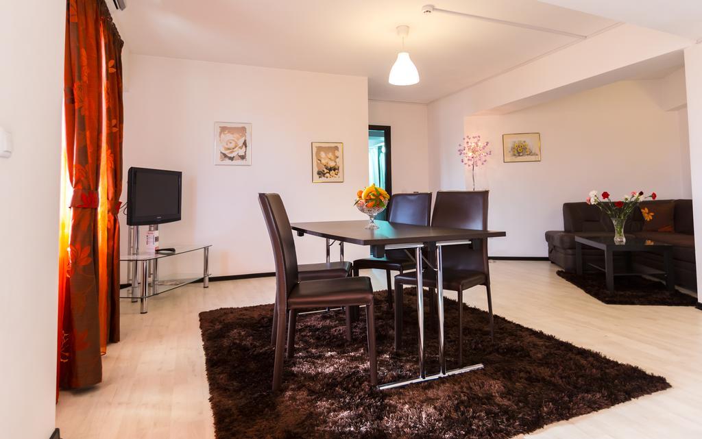 Il Primo Apartments Iasi Ngoại thất bức ảnh